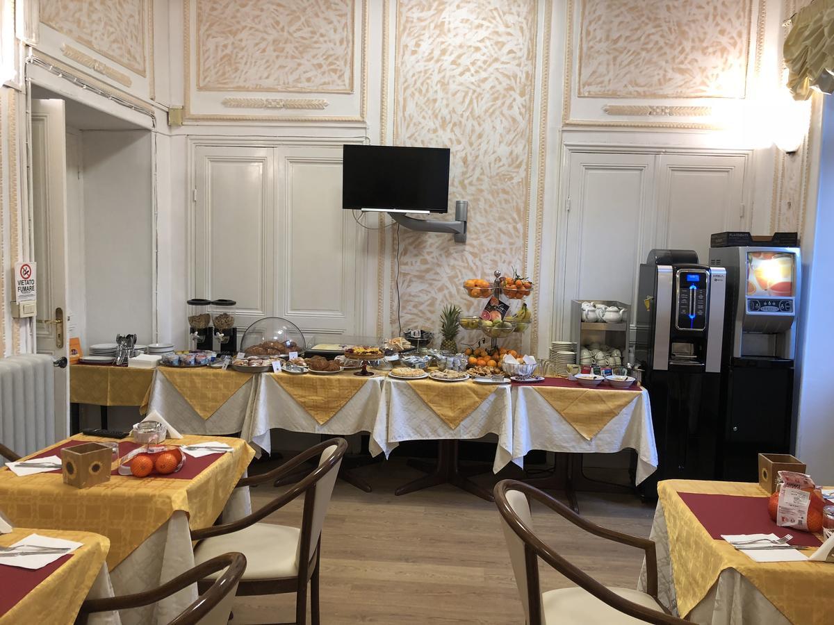 Hotel Milano 산레모 외부 사진