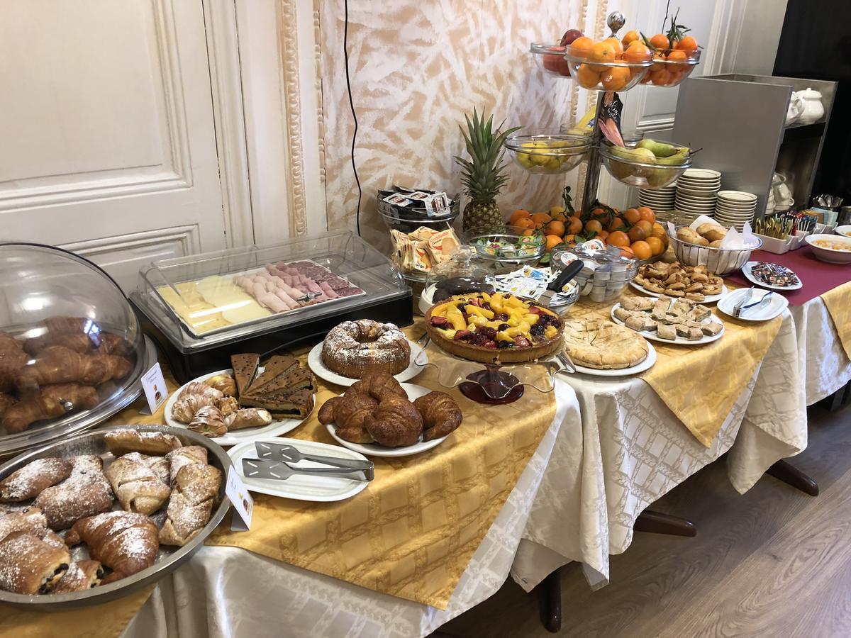 Hotel Milano 산레모 외부 사진